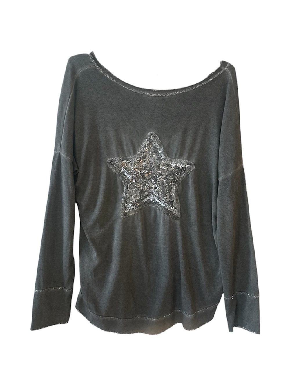 Tempo Paris Gray Long-Sleeve Top with Sequined Star